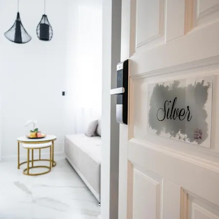 140 Sqm With 4 Units - Great For Groups